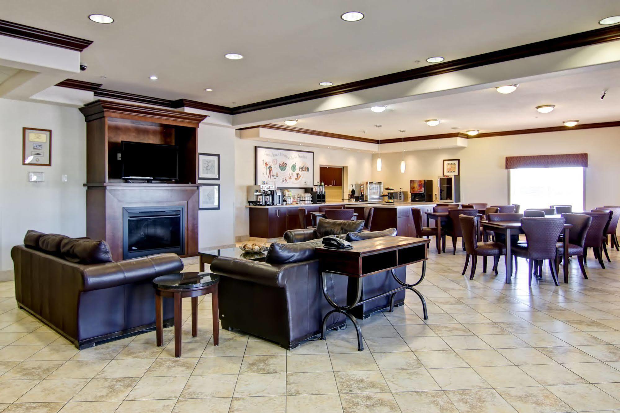 Canalta Hotel Tisdale Экстерьер фото
